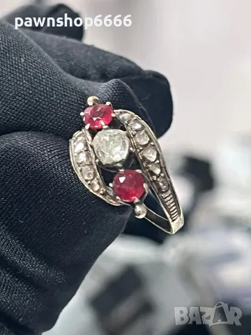 💎 Великолепен античен златен пръстен „Трилогия“ с диаманти и рубини (19-ти век) 💎, снимка 16 - Пръстени - 49260692