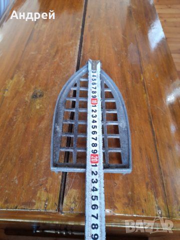 Стара поставка за ютия #8, снимка 4 - Други ценни предмети - 35322942