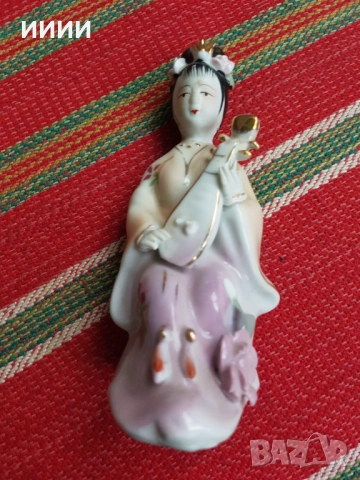 Порцеланова статуетка фигурка , снимка 3 - Антикварни и старинни предмети - 52892290