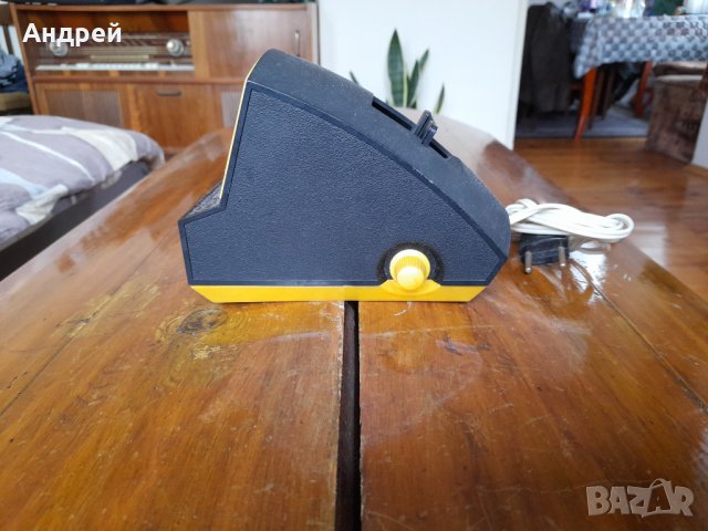 Стар прожекционен апарат Кристалл, снимка 3 - Други ценни предмети - 32244941