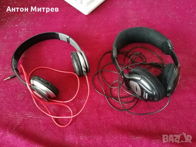Продавам 2 чифта слушалки - цената е и за двата заедно
