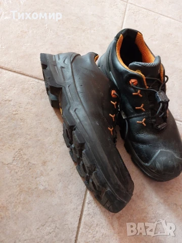 Обувки "Uvex "