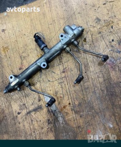 Chrysler voyager 2004година 2.5d Горивна рейка с датчик