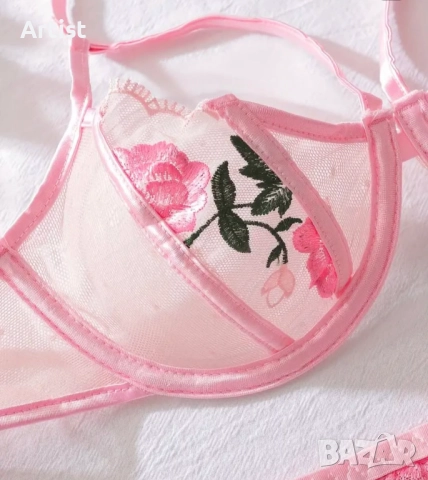 Ново бело комплекти