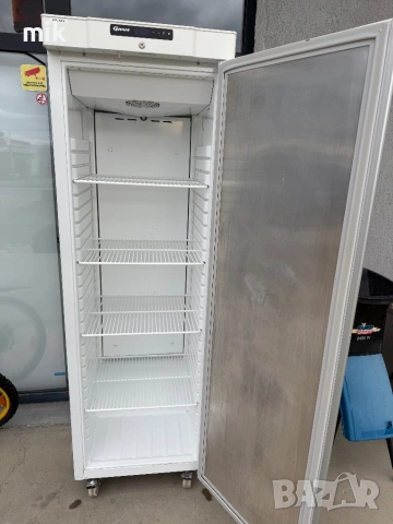 Професионален хладилник Грам , снимка 2 - Хладилници - 53008791