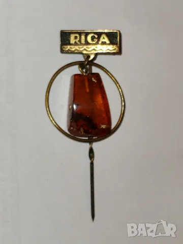 Стара брожка RIGA с кехлибар, СССР. , снимка 2 - Антикварни и старинни предмети - 49749419
