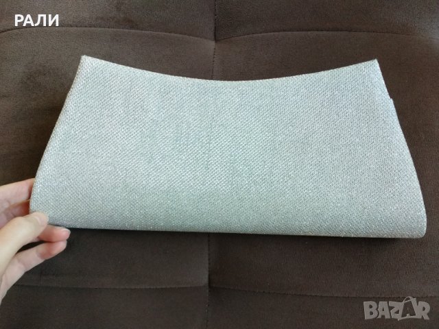  Дамска чанта, снимка 3 - Чанти - 9052574