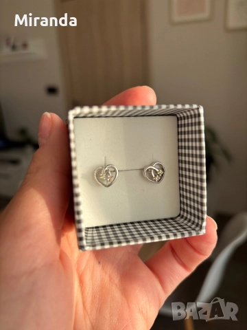 Сребърни Обици на винт сърца с камъчета , снимка 2 - Обеци - 52152016