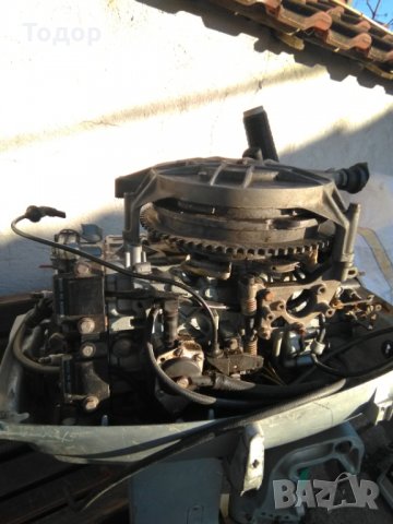 Продавам извънбордов двигател EVINRUDE 25HP, внос от Италия за части, снимка 4 - Воден транспорт - 35345311