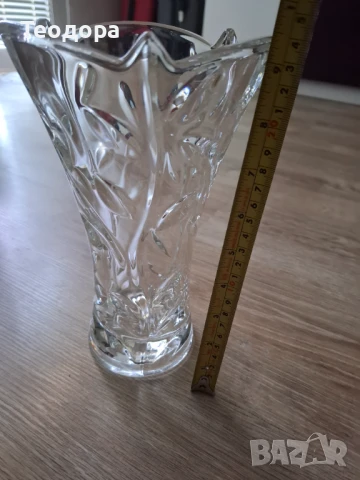 Ретро кристална ваза с цветя, снимка 3 - Вази - 50591287