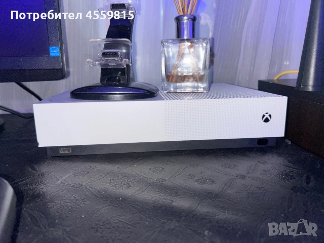 Xbox one s Digital , снимка 2 - Xbox конзоли - 52259605