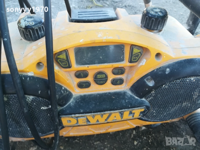 DEWALT-PROFI RADIO 220V-ВНОС SWISS 2009251639М, снимка 4 - Радиокасетофони, транзистори - 51779279