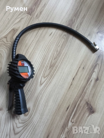 Пистолет за напомпване на гуми ANI мод. 25/GR-D с цифров манометър