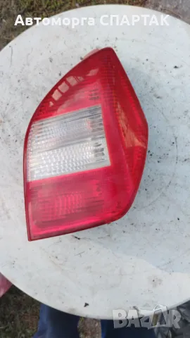 Ляв / десен стоп за Citroen C2, снимка 2 - Части - 47382125