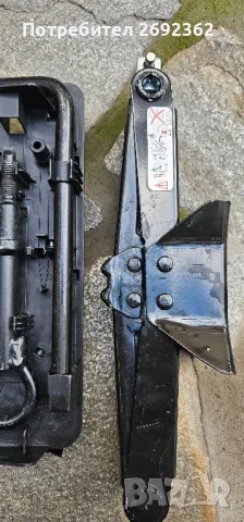 Крик,ключ за гуми,кука Пежо Партнер,Ситроен  Берлинго, снимка 3 - Аксесоари и консумативи - 41740519