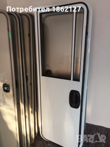 Врати за Кемпери и Каравани оригинални на Бюрстнер , снимка 8 - Аксесоари и консумативи - 43622139