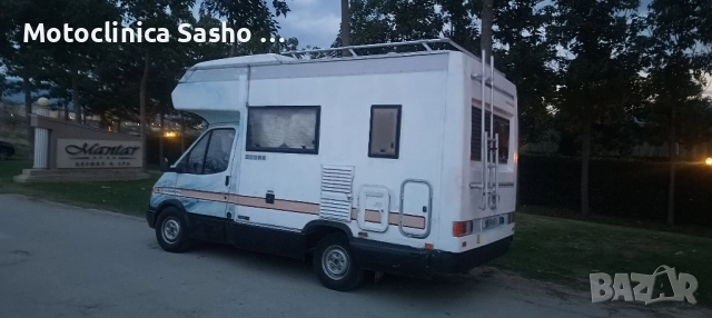 Стар бюджетен кемпер Ford KARMANN 2.5D 90g., снимка 2 - Каравани и кемпери - 51648327