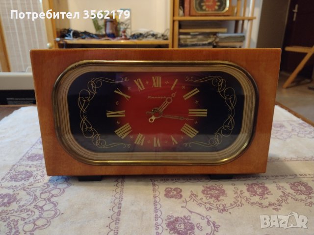 Руски часовник Янтар, снимка 7 - Антикварни и старинни предмети - 43927750