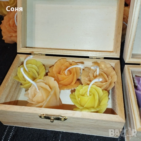 Дървена кутия с  пет ароматни мини рози - свещ, снимка 4 - Подаръци за жени - 53168163