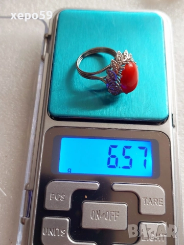 Лот златни пръстени с цитрин,корал,тюркуаз и диаманти,злато 750/цени,1800,900,750 евро., снимка 13 - Пръстени - 52307676