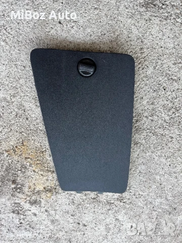 Капак отделение за крик Мицубиши Аутлендър 2 Mitsubishi Outlander (2006-2012)