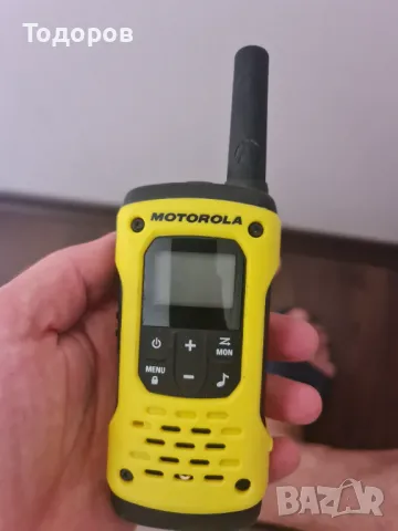 Уоки токи Motorola TALKABOUT T92 H2O - 2 броя, снимка 2 - Екипировка - 47312270