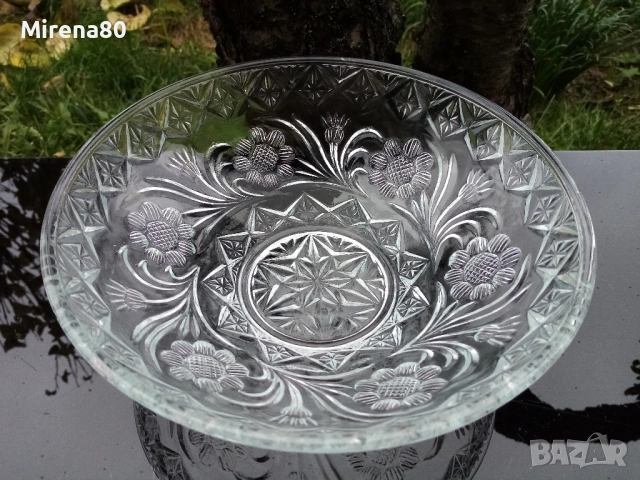 Кристална купа, снимка 2 - Чинии - 52630534