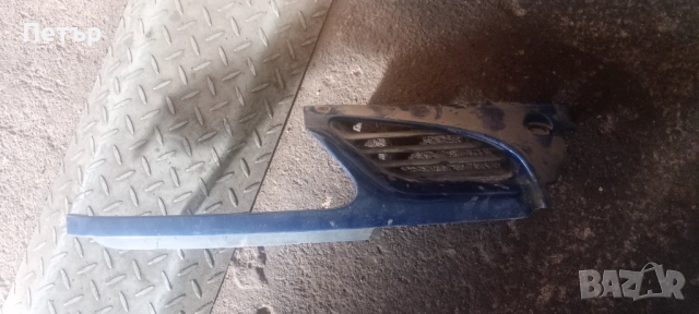 Дясна решетка Рено Сценик 1 98г.