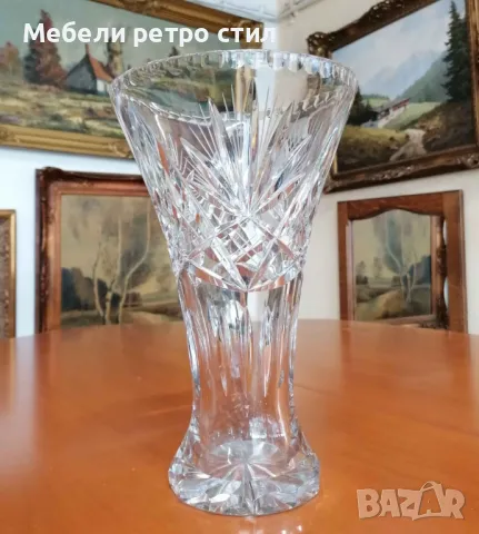 Голяма, масивна кристална ваза. Стилна, изчистена визия. Тежък и масивен кристал., снимка 4 - Други стоки за дома - 47876429