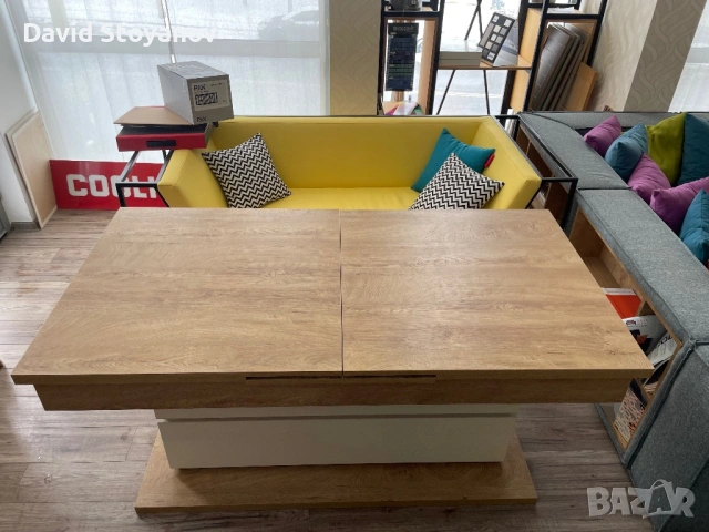 Уникална разтегателна трапезна маса