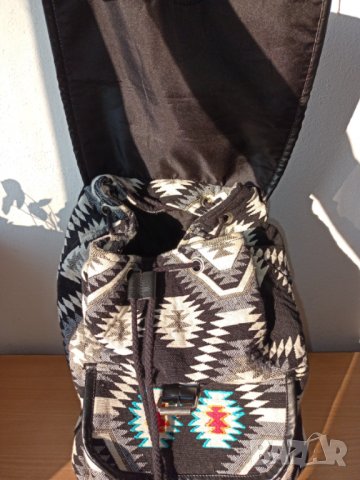 Шарена раница от плат, снимка 4 - Раници - 37538630