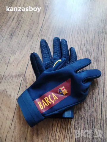 Nike Gloves  FC Barcelona Academy Hyperwarm Junior - юношески ръкавици , снимка 8 - Други - 49236589