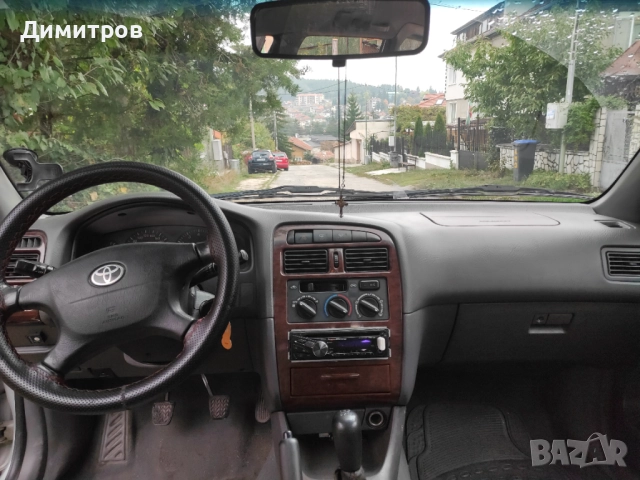  Toyota Avensis Combi 1.6 i , снимка 3 - Автомобили и джипове - 52022917