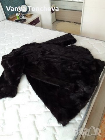 Черно палто от норки, снимка 4 - Палта, манта - 52835823