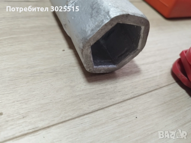 Крик за автомобили BATZ, Авариен триъгълник , снимка 8 - Аксесоари и консумативи - 40482087