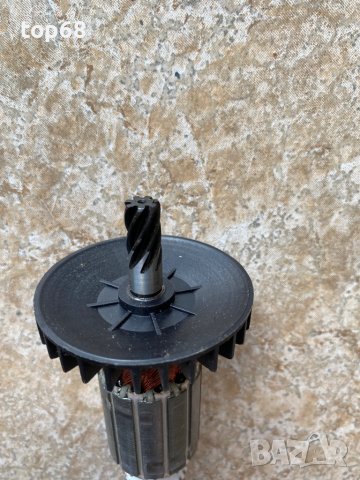 Ротор за перфоратор Макита Makita HR 2810, снимка 2 - Резервни части за машини - 37731207