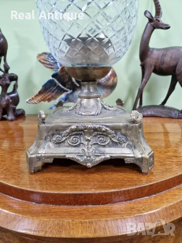 Уникална голяма антикварна кристална купа ваза свещник с бронзова основа , снимка 6 - Антикварни и старинни предмети - 49116792