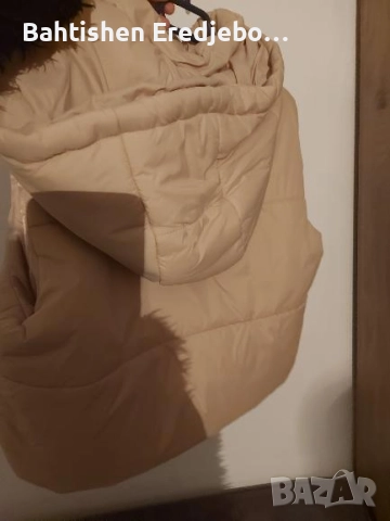 Дамски елек бежов цвят , снимка 2 - Елеци - 52756246