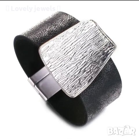 Красива кожена черна гривна със сребърна плочка, снимка 1