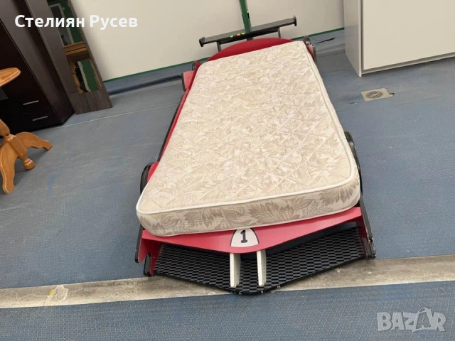 1401  FORMULA 1 детско легло с матрак 90/200см цена 80 евро или 156,47 лв   -190см / 120см широко -д, снимка 2 - Спални и легла - 53096721