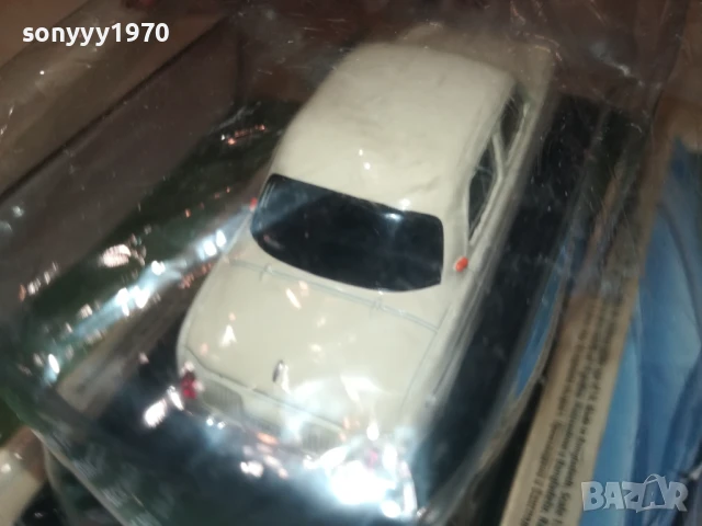 renault dauphine-metal car 2306259619, снимка 13 - Колекции - 50761840