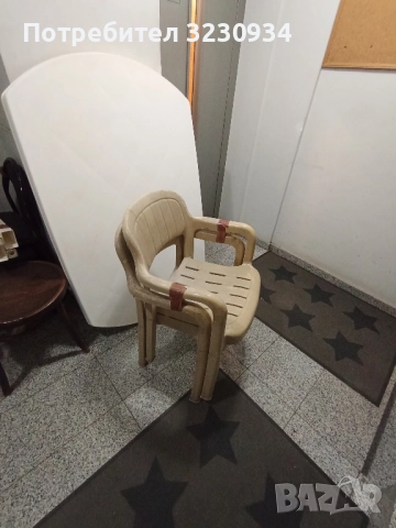 Градинска маса и 4бр.столове.Масата е висока 70см,плота е 100/80см., снимка 2 - Градински мебели, декорация  - 51443098