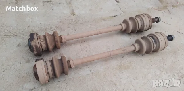 Полуоски за Мерцедес 124 250 Д, снимка 2 - Части - 48891884