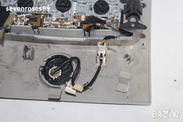 Плафон централен Форд Фиеста 6 2011 1.4tdci 68hp Ford Fiesta 6, снимка 5 - Части - 48306824