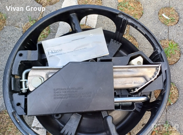 НОВО Оригинален авариен комплект Mercedes