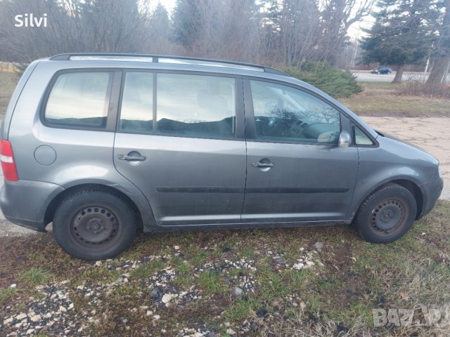 VW Touran 1.6 FSI на части !!!, снимка 2 - Автомобили и джипове - 43659795