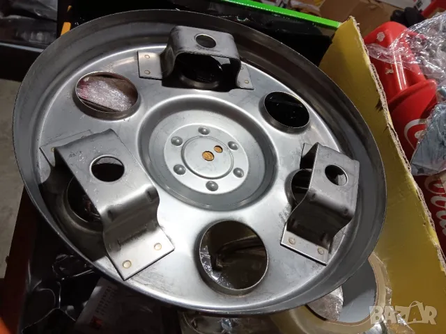 неръждаеми  тасове 16-ки за crafter sprinter vario LT, снимка 3 - Аксесоари и консумативи - 50317843