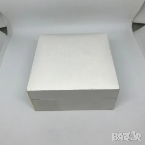 Оригинален Подаръчен Комплект Pandora/Пандора - Чантичка, Кутия, Сертификат и Полираща Кърпичка!, снимка 5 - Бижутерийни комплекти - 49448821