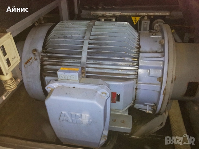 Електромотор 90 киловата 3000 оборота, снимка 3 - Електродвигатели - 52501579