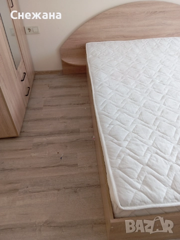 Комплект спалня с матрак плюс гардероб, много добре запазено състояние , снимка 5 - Спални и легла - 51462542